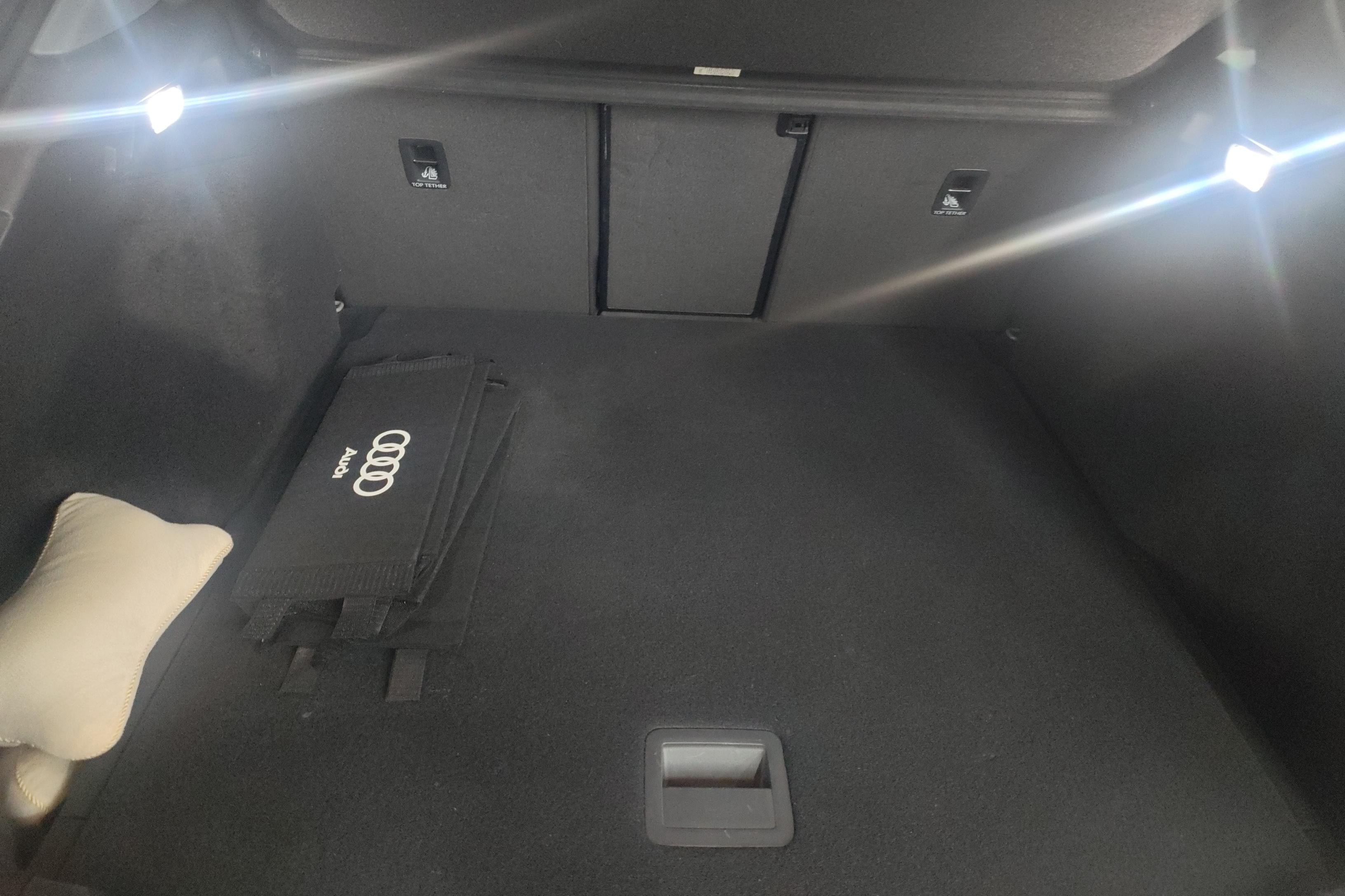 奥迪Q4 e-tron 2022款 后驱 纯电动 40创境版 