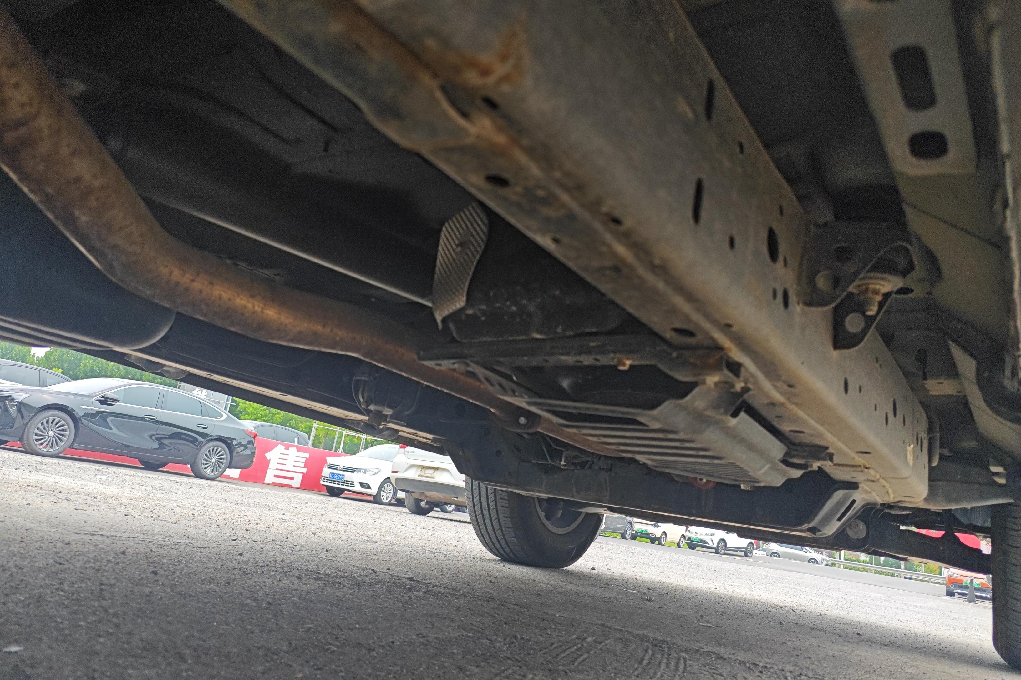 长城炮 商用版 2023款 2.0T 手动 精英型标箱 (国Ⅵ) 