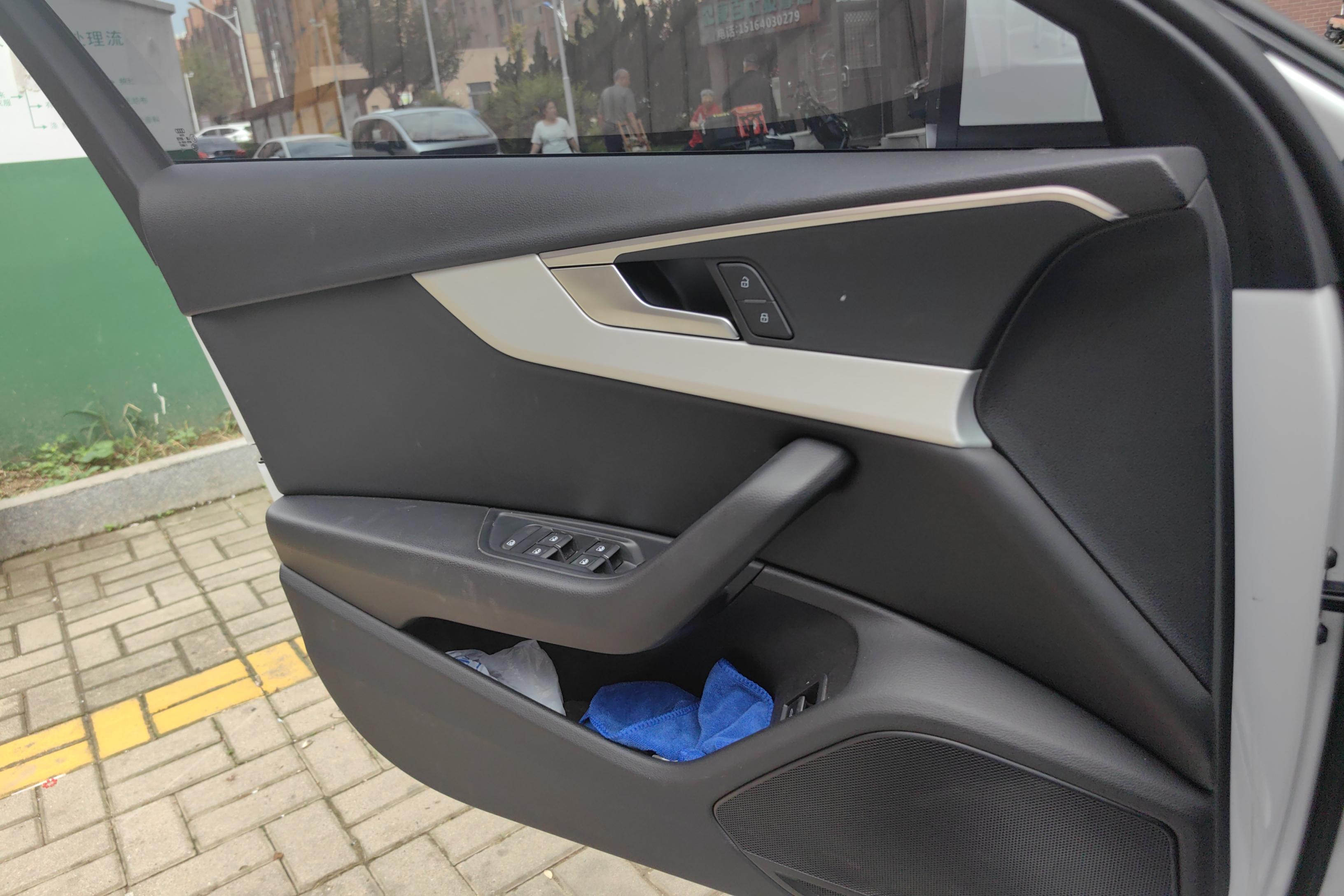 奥迪A4L 40TFSI 2022款 2.0T 自动 前驱 时尚动感型 (国Ⅵ) 