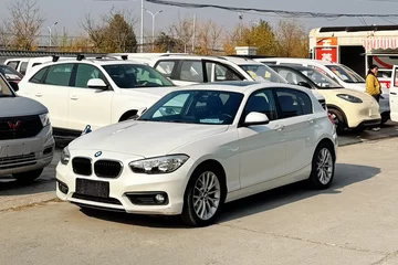 宝马1系(进口) 2016款 120i 2.0T 手自一体 领先型