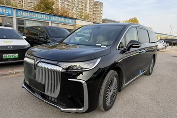 岚图梦想家 2025款 插电混动 1.5T 235km 四驱卓越乾崑版