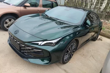 2023款 1.5T 双离合至美优雅版