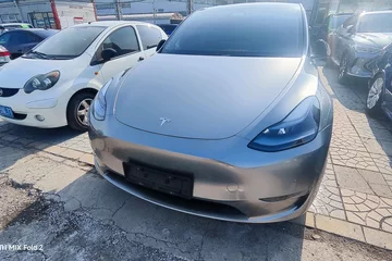 特斯拉Model Y 2023款 688km 长续航全轮驱动版