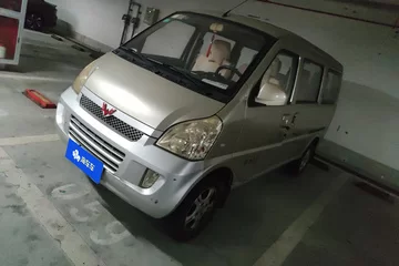 五菱荣光 2011款 1.2L 手动 6407B标准型