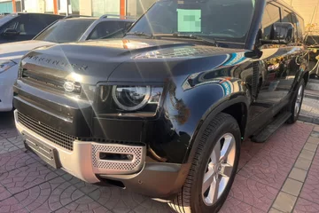 路虎卫士 2023款 130 3.0T P400 HSE