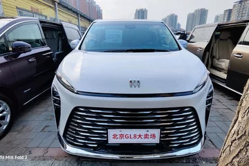 别克GL8 2025款 陆尊 2.0T 智享版