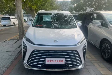 别克GL8 2025款 陆尊 2.0T 尊享版