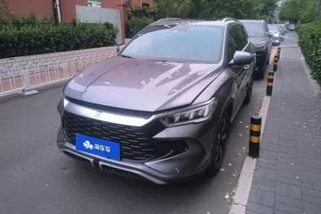 比亚迪宋Pro 2024款 DM-i 荣耀版 1.5L 110km 超越型
