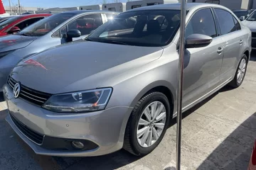 大众速腾 2015款 1.4T 双离合 230TSI 豪华型