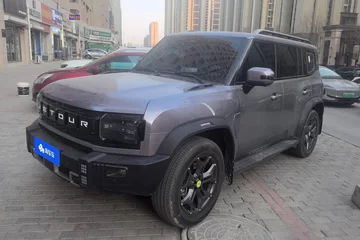 2024款 娱乐版 2.0T 双离合四驱穿越PRO 5座