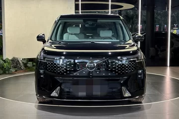 沃尔沃EM90 2025款 738km Ultra