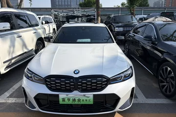 宝马3系 2023款 330Li M运动曜夜套装