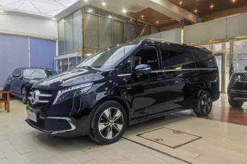 奔驰V级 2022款 V 260 尊贵版