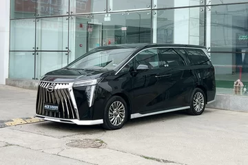 传祺M8 2023款 宗师系列 400T 旗舰版 7座