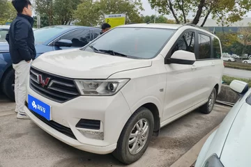 五菱宏光S 2018款 1.5L S舒适型L2B