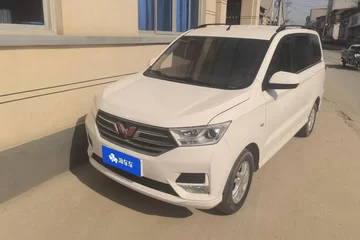 五菱宏光S 2019款 五菱宏光 1.5L S舒适型国VI LAR