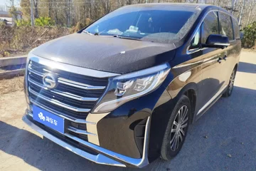 传祺M8 2023款 领秀系列 390T 尊贵版 7座