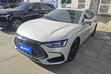 比亚迪汉 2024款 DM-i 荣耀版 1.5T 121km 前驱精英型