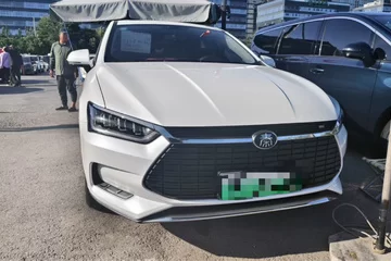 比亚迪秦Pro新能源 2019款 EV 超能版 标准版 智联领尚型