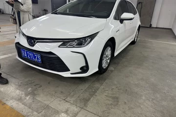 丰田卡罗拉 2022款 双擎 1.8L E-CVT 先锋版